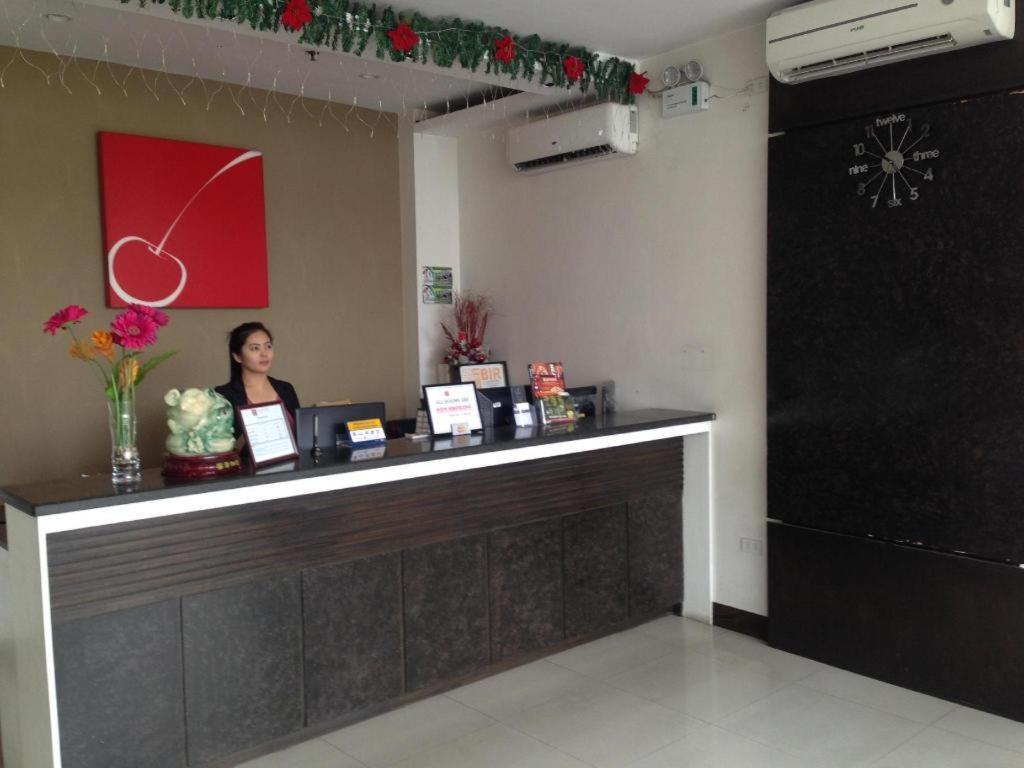โรงแรมเชอร์รี่ มิดทาวน์ โอลองกาโป ภายนอก รูปภาพ